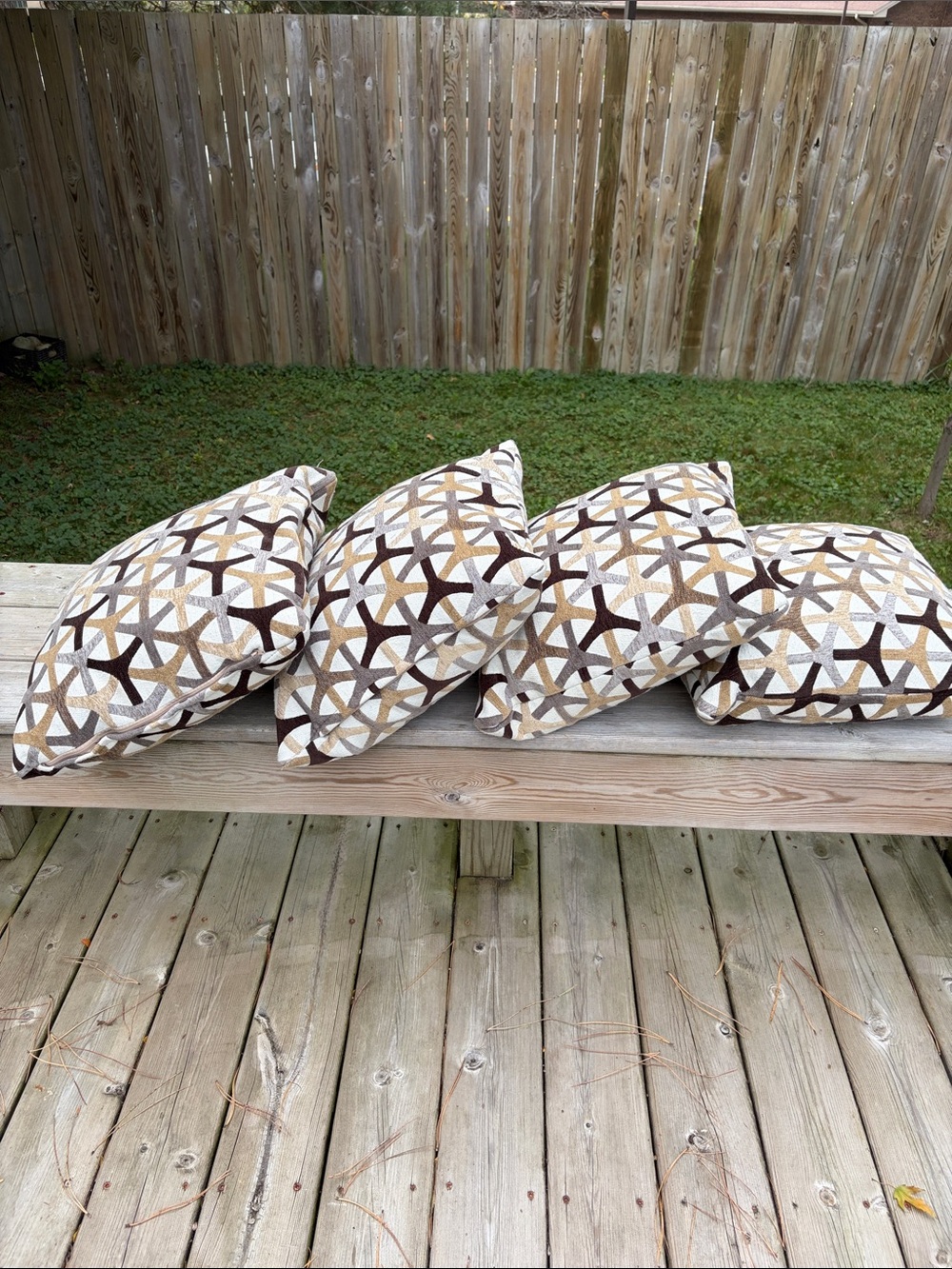 Geometric Star Pattern Accent Pillows in Cream and Brown - Unbranded